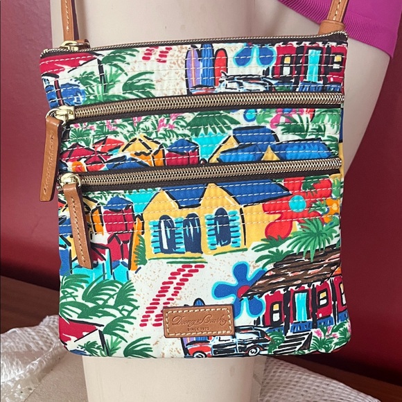 Limited edition Dooney & Bourke Mexico Print Crossbody Bag - Picture 3 of 16
